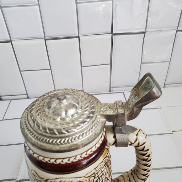 AVON Collector Beer Stein with Lid  Dated 1980  #1 - Picture 10 of 11